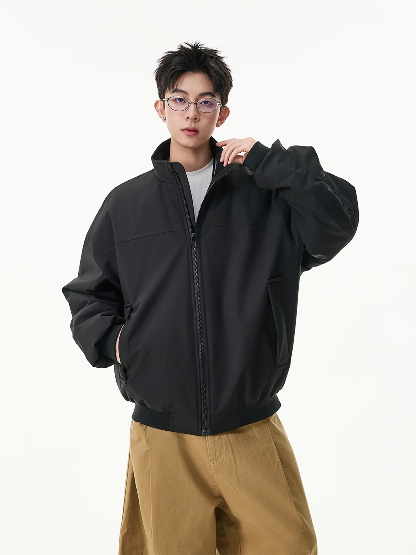 Мужская теплая зимняя куртка Boyue в американском стиле, с воротником-стойкой, из термального хлопка, свободного кроя, для активного отдыха, молодежная мода
Мужская теплая зимняя куртка Boyue в американском стиле, с воротником-стойкой, из термального хлопка, свободного кроя, для активного отдыха, молодежная мода