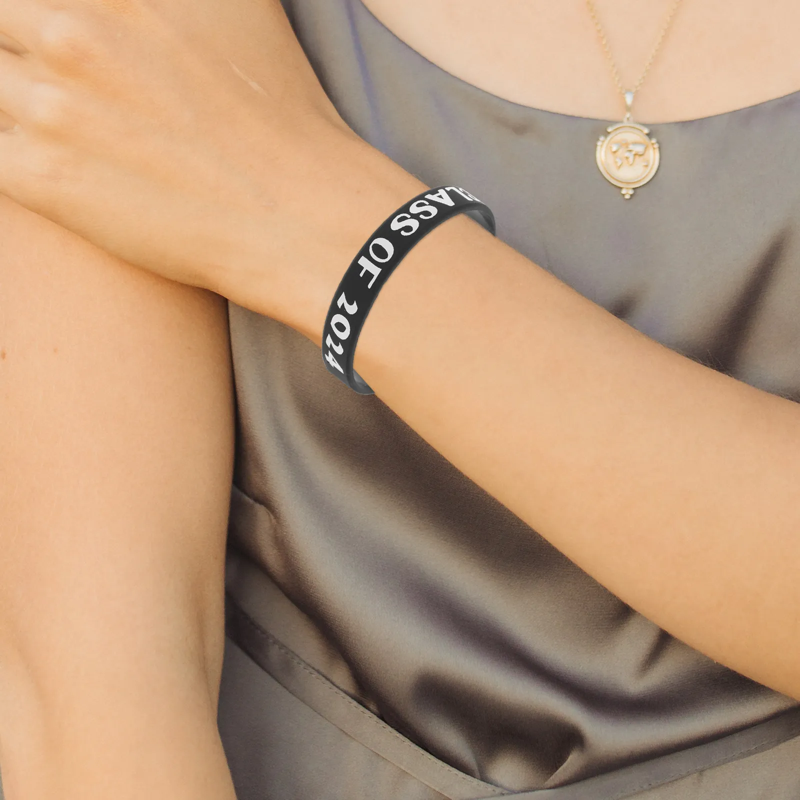 50Pcs Class of 2024 Graduation Bracelets Silicone Wristbands Wear-Resistant Longlasting Accessories Class of 2024 Bracelets
50Pcs Class of 2024 Graduation Bracelets Silicone Wristbands Wear-Resistant Longlasting Accessories Class of 2024 Bracelets