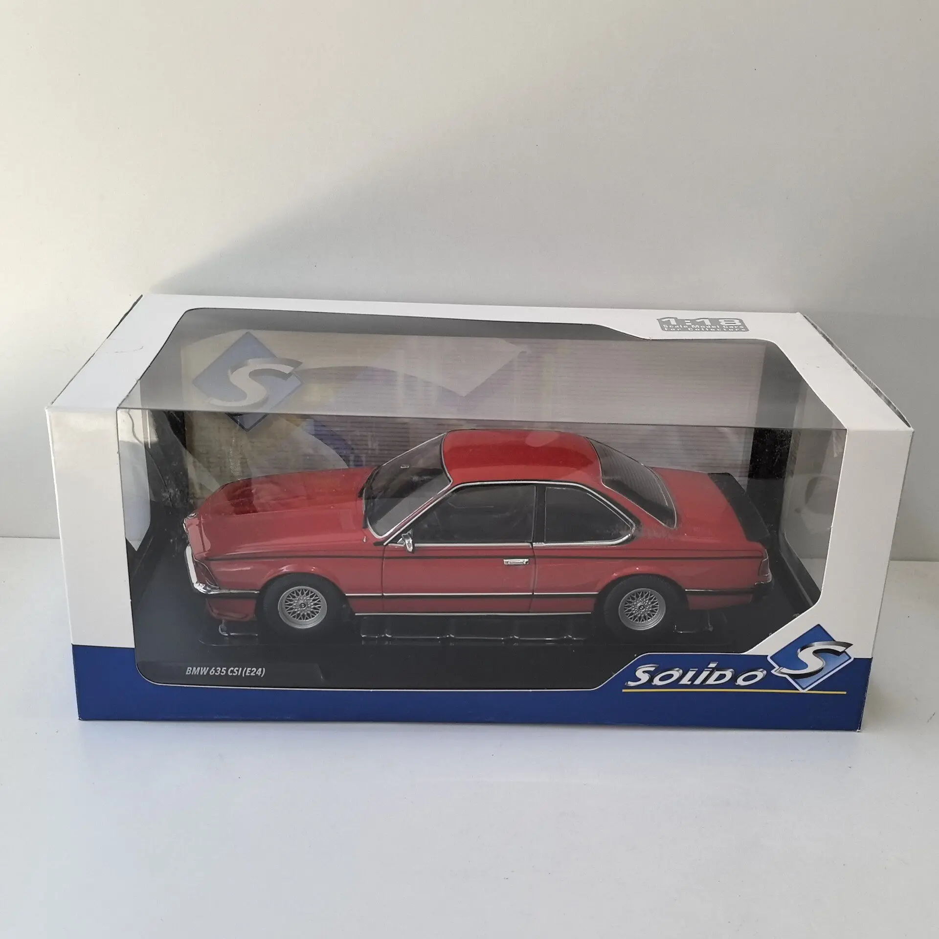 Diecast SOLIDO 1/18 Scale BMW 635 CSI E24 1984 P6 Alloy Car Model
Diecast SOLIDO 1/18 Scale BMW 635 CSI E24 1984 P6 Alloy Car Model