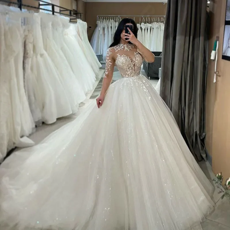 Romantic Customized High Neck Wedding Dress A-Line Long Sleeves Court Train Lace Applique Tulle Bride Dress Vestido De Noiva
Romantic Customized High Neck Wedding Dress A-Line Long Sleeves Court Train Lace Applique Tulle Bride Dress Vestido De Noiva