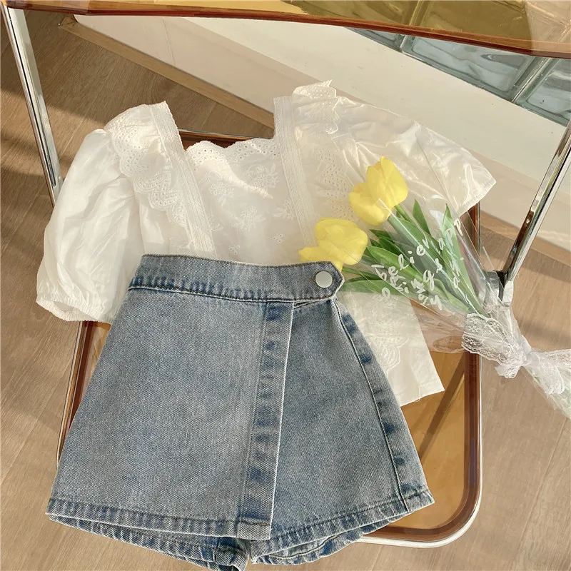 Summer New Girls Clothing Korean Style Fashion Lace Short Sleeve Top+Denim Shorts Suit 2-Piece Kids Outfits
Summer New Girls Clothing Korean Style Fashion Lace Short Sleeve Top+Denim Shorts Suit 2-Piece Kids Outfits
