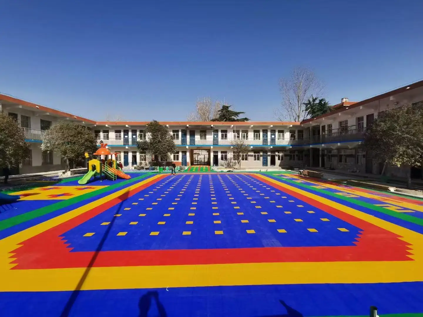 12'x 12' Anti-Slip Waterproof Interlocking Floor Tiles Shock Absorption Eco-Friendly Basketball Court Tiles
12'x 12' Anti-Slip Waterproof Interlocking Floor Tiles Shock Absorption Eco-Friendly Basketball Court Tiles