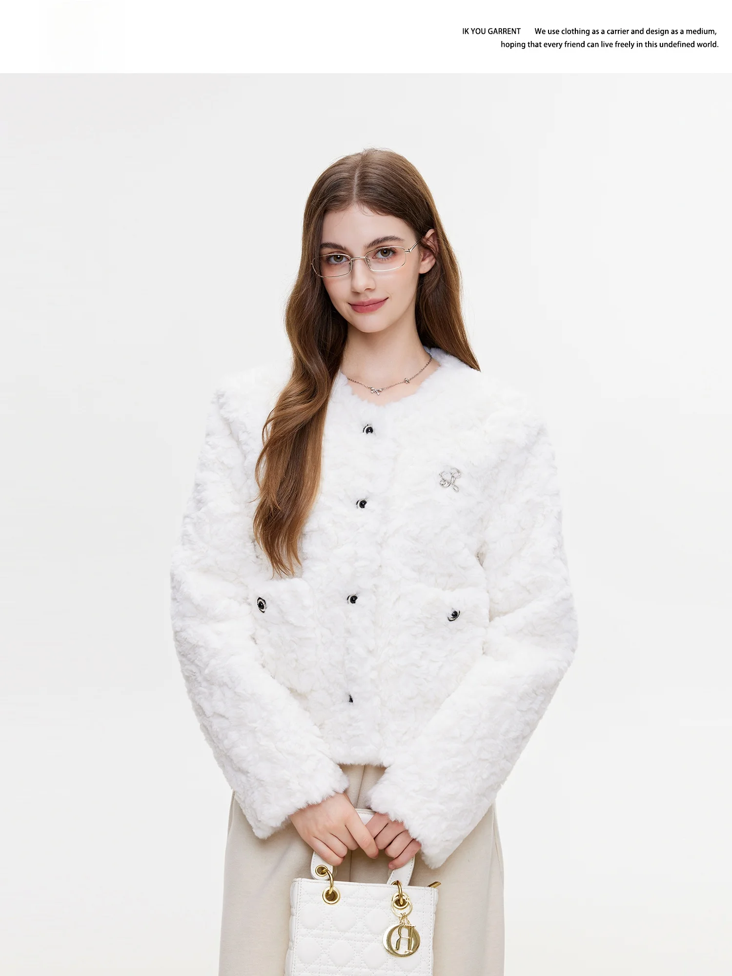 Ikyou Women's ort Lamb Fur Jaet Loose Fit Thiened Autumn Winter New Sle Ele Faion Warm Polyester Cotton Coat
Ikyou Women's ort Lamb Fur Jaet Loose Fit Thiened Autumn Winter New Sle Ele Faion Warm Polyester Cotton Coat