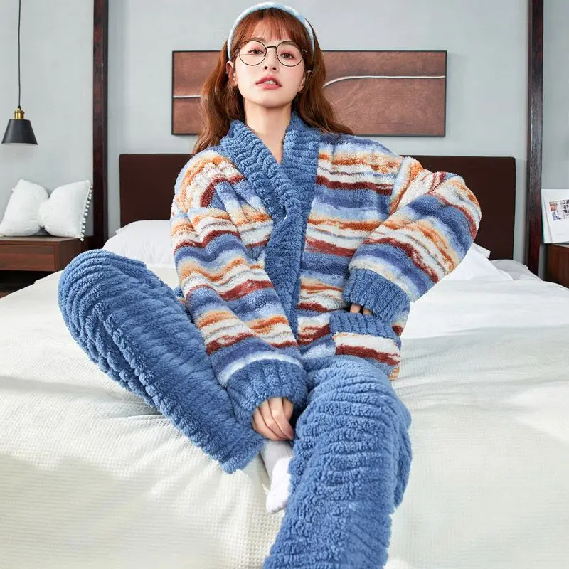 Thicken Women's Pajama Set Winter Wearable As Outerwear Sleepwear Suit New Flannel Keep Warm Nightwear Set Coral Fleece Homewear
Thicken Women's Pajama Set Winter Wearable As Outerwear Sleepwear Suit New Flannel Keep Warm Nightwear Set Coral Fleece Homewear
