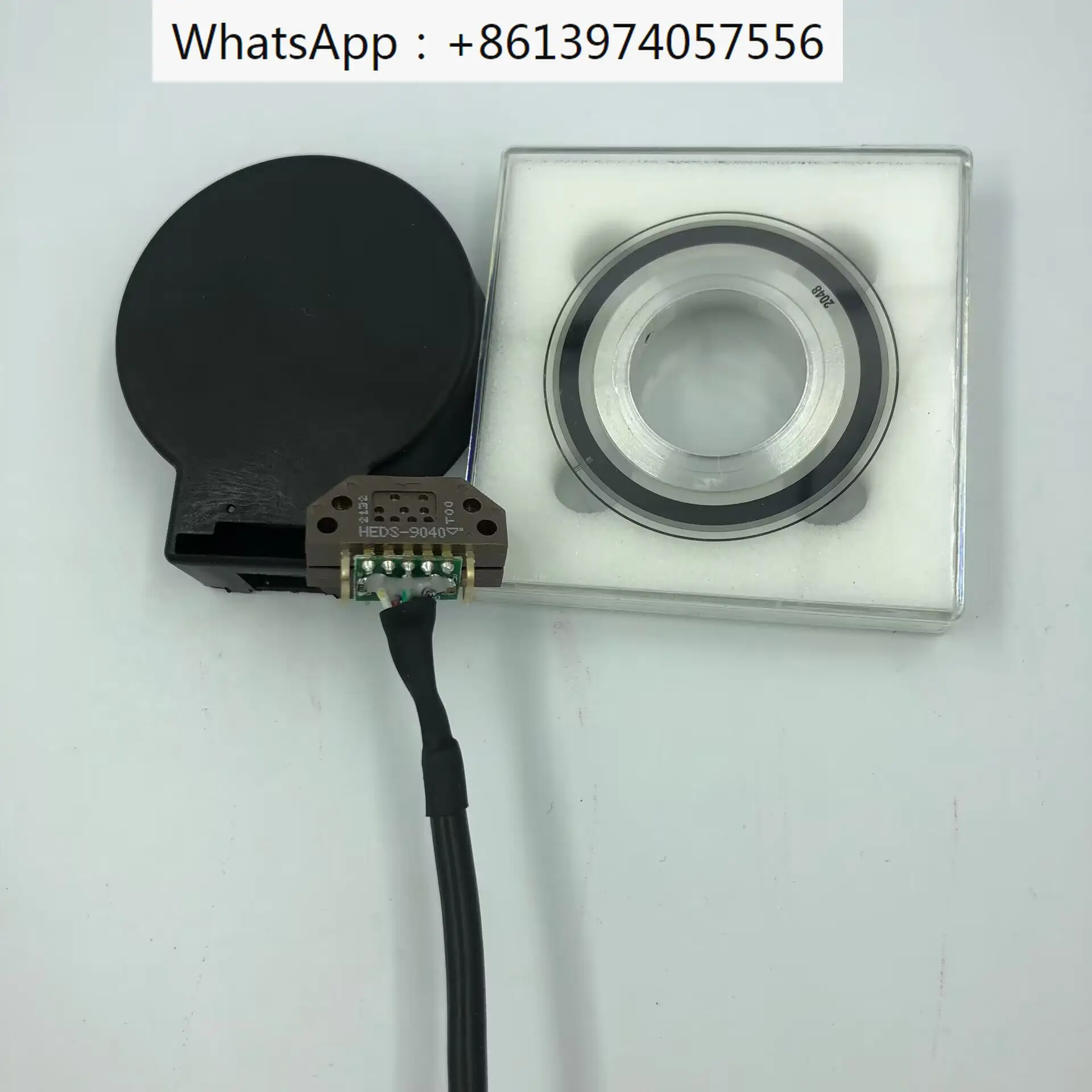 Small motor robot encoder 1024, 2000 pulse photoelectric code disk grating HEDS9140 reading head
Small motor robot encoder 1024, 2000 pulse photoelectric code disk grating HEDS9140 reading head