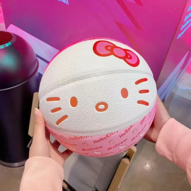 Оригинальный Новый розовый Стандартный баскетбольный мяч Hello Kitty для мужчин и женщин, размер 6, 7 детской, детский подарок на день рождения для девочек
Оригинальный Новый розовый Стандартный баскетбольный мяч Hello Kitty для мужчин и женщин, размер 6, 7 детской, детский подарок на день рождения для девочек