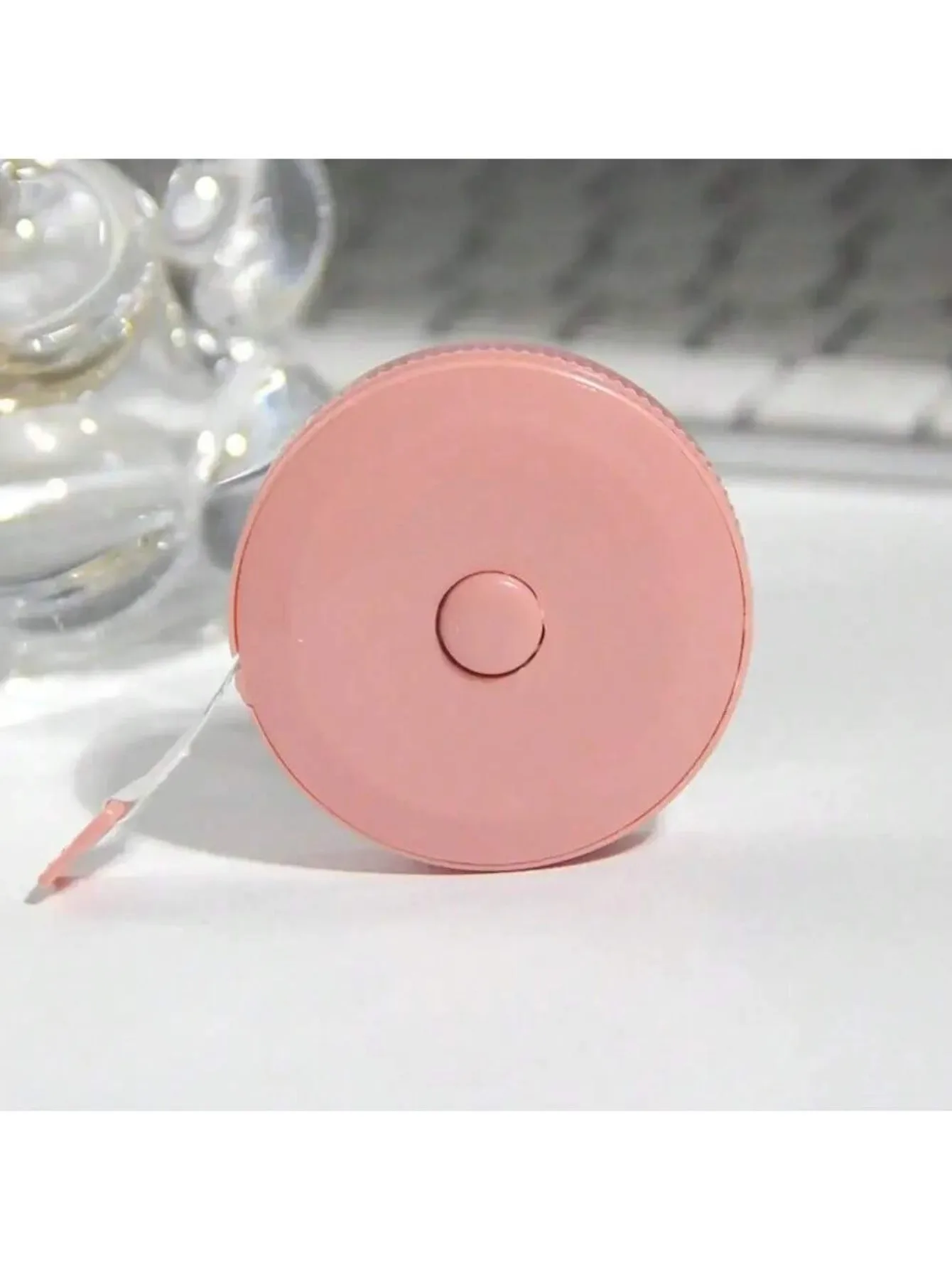 Рулетка из пластика, 150 см/60 дюймов, для точных измерений, для рукоделия, изготовления ювелирных изделий, аксессуаров, изделий из смолы.
Рулетка из пластика, 150 см/60 дюймов, для точных измерений, для рукоделия, изготовления ювелирных изделий, аксессуаров, изделий из смолы.