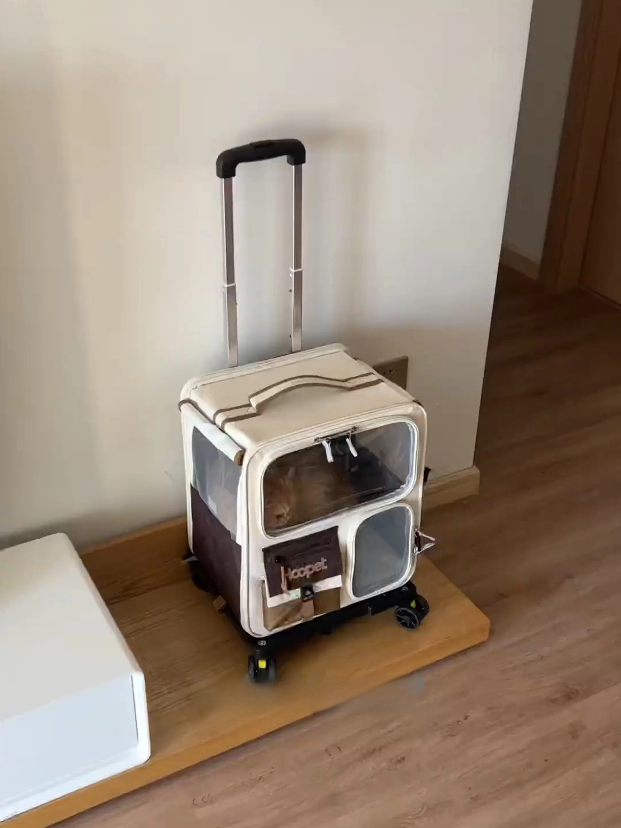 Large Capaci Portable Dog Bapa Travel Lage with Pull Rod Breathable Pet Bag Can Be Handheld And oulder Mounted
Large Capaci Portable Dog Bapa Travel Lage with Pull Rod Breathable Pet Bag Can Be Handheld And oulder Mounted