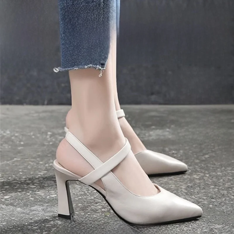 Genuine Leather Sandals Women's Spring Summer Soft Leather Slip-On High Heels Korean Style Flat Backless Chunky Heel
Genuine Leather Sandals Women's Spring Summer Soft Leather Slip-On High Heels Korean Style Flat Backless Chunky Heel