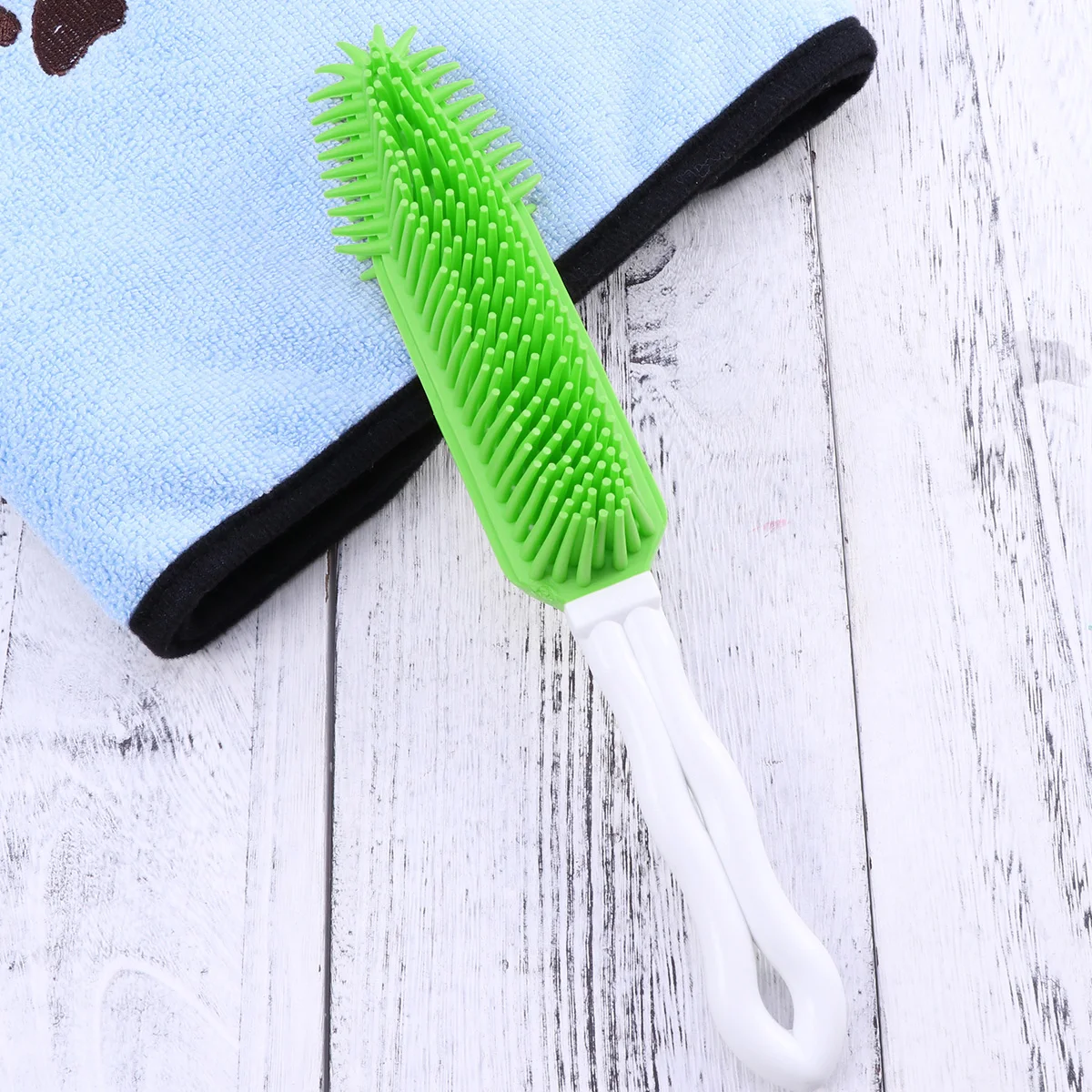 Multifunction Rubber Brush Pet Hair Removal Brush Grooming and Lint Remover for niture and Clothes
Multifunction Rubber Brush Pet Hair Removal Brush Grooming and Lint Remover for niture and Clothes