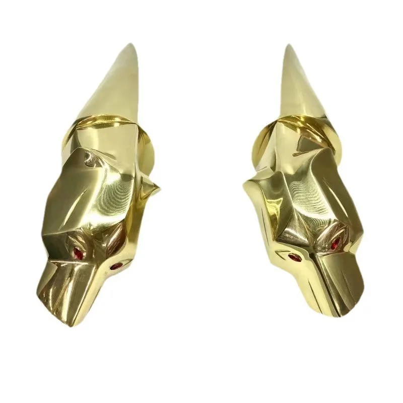 Sofa Armrest Connector Golden Leopard Head Shaped Brass
Sofa Armrest Connector Golden Leopard Head Shaped Brass