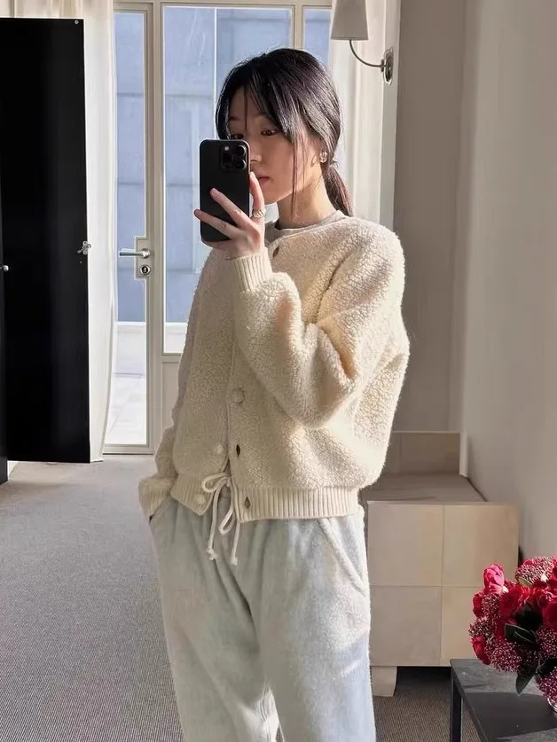 Вязаный шерстяной кардиган Smoid NW80 однотонного цвета, свободного кроя, универсальный, с круглым вырезом, теплый, для повседневной носки, для женщин
Вязаный шерстяной кардиган Smoid NW80 однотонного цвета, свободного кроя, универсальный, с круглым вырезом, теплый, для повседневной носки, для женщин