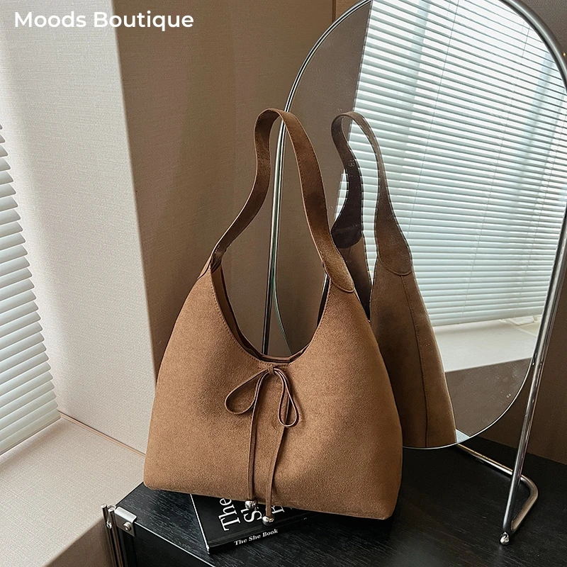 MOODS Vintage Underarm Shoulder Bags For Women 2025 Fall Latest Luxury Designer Purses And Handbags Faux Suede Pure Color Totes
MOODS Vintage Underarm Shoulder Bags For Women 2025 Fall Latest Luxury Designer Purses And Handbags Faux Suede Pure Color Totes