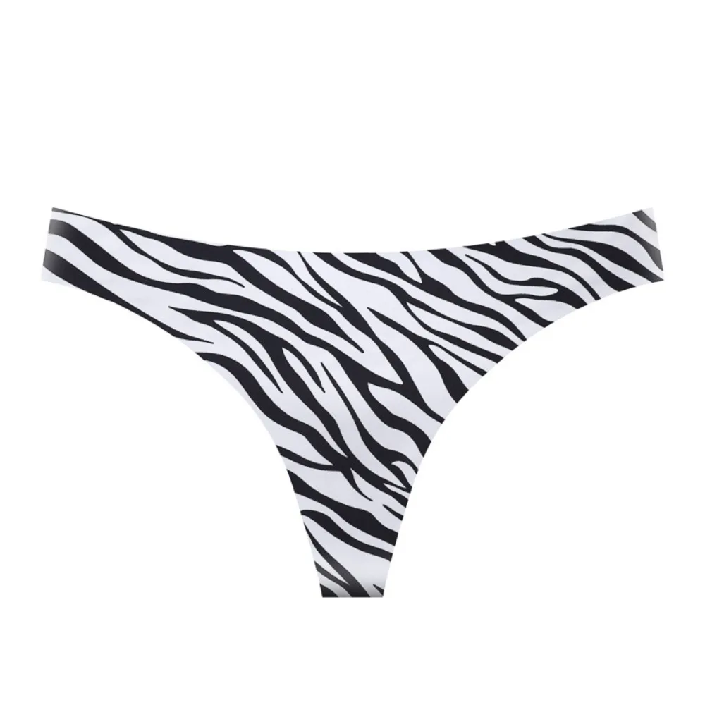 Breathable Ice Silk Leopard Panties Low Waist Dots Seamless Underpants Lingerie Stripe Underwear for Women Women Girls
Breathable Ice Silk Leopard Panties Low Waist Dots Seamless Underpants Lingerie Stripe Underwear for Women Women Girls