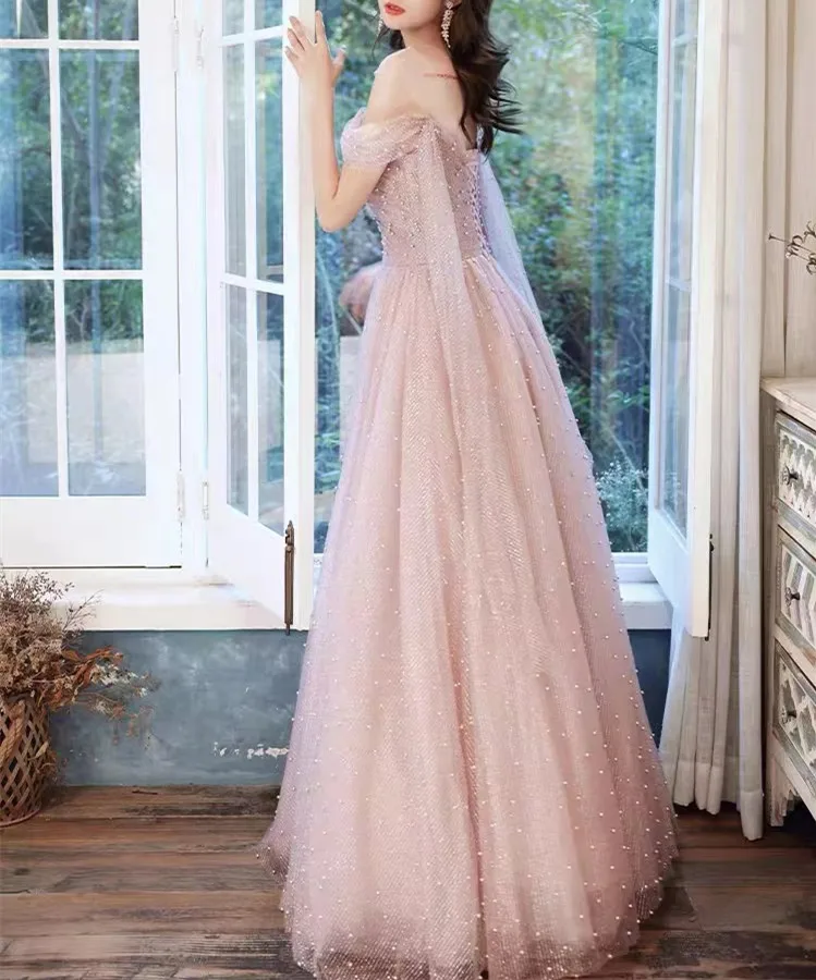Romantic Pink Evening Dress Boat Neck A-line Pearls Beading Long Tulle Off The Shoulder Formal Party Prom Gown Vestido De Noche
Romantic Pink Evening Dress Boat Neck A-line Pearls Beading Long Tulle Off The Shoulder Formal Party Prom Gown Vestido De Noche