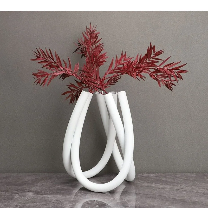 Golden\silver Six-hole Vase Modern Decor Floral Vases Decorative Flowers Pot Minimalist Metal Flower Arrangement Desk Decoration
Golden\silver Six-hole Vase Modern Decor Floral Vases Decorative Flowers Pot Minimalist Metal Flower Arrangement Desk Decoration