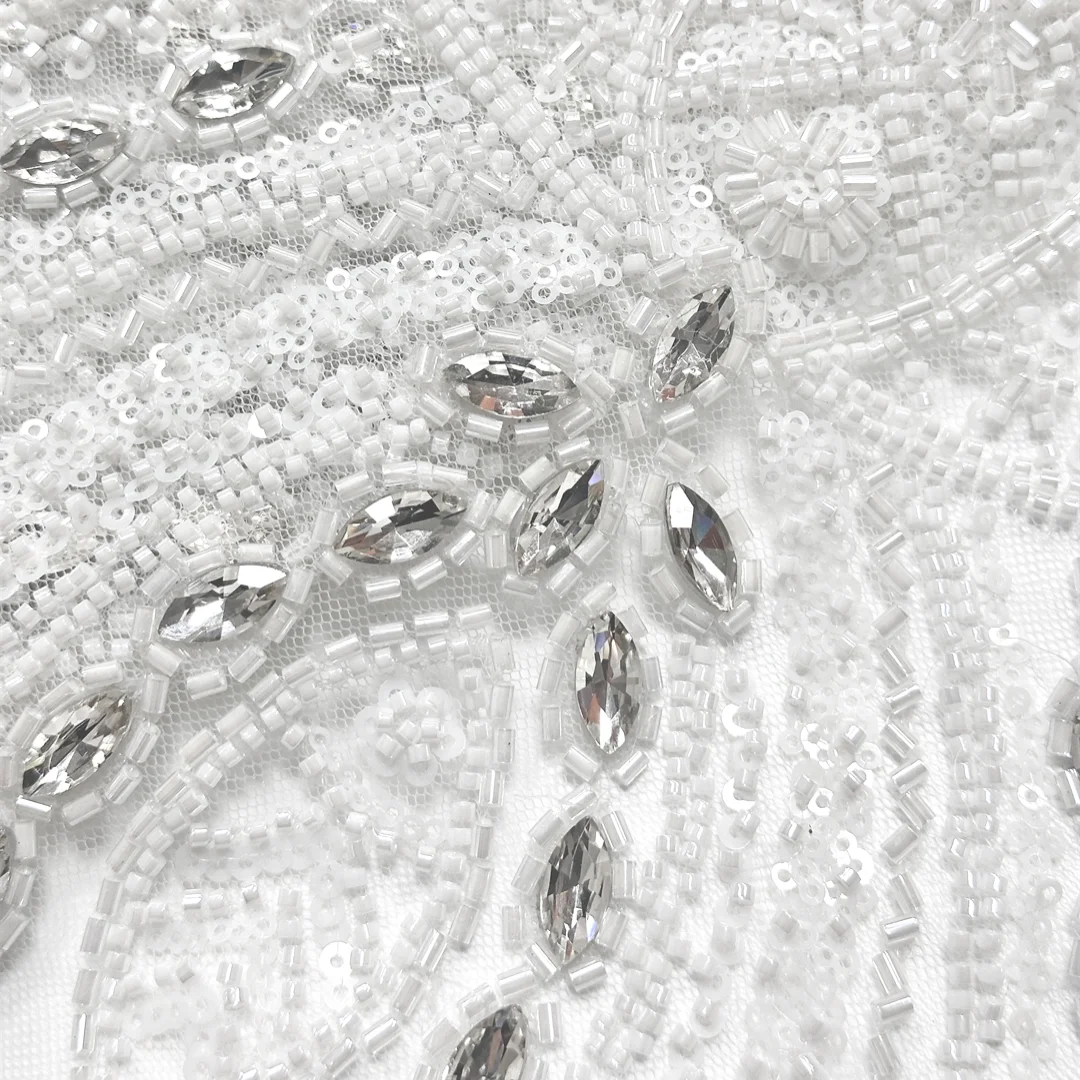 Африканский французский тюль, кружевная ткань, роскошные блестки, стразы, вышитая мягкая сетчатая кружевная ткань для свадебного вечернего платья
Африканский французский тюль, кружевная ткань, роскошные блестки, стразы, вышитая мягкая сетчатая кружевная ткань для свадебного вечернего платья