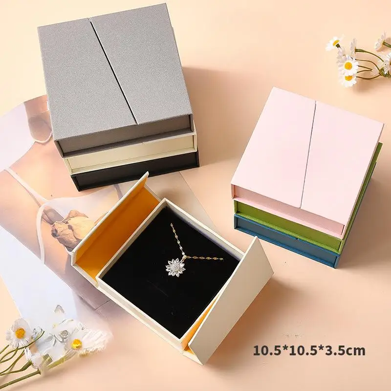Dual-opening Magnetic Flip Jewelry Packaging Box Earrings Necklace Ring Jewelry Organizer Box Thick Kraft Paper Jewelry Box
Dual-opening Magnetic Flip Jewelry Packaging Box Earrings Necklace Ring Jewelry Organizer Box Thick Kraft Paper Jewelry Box