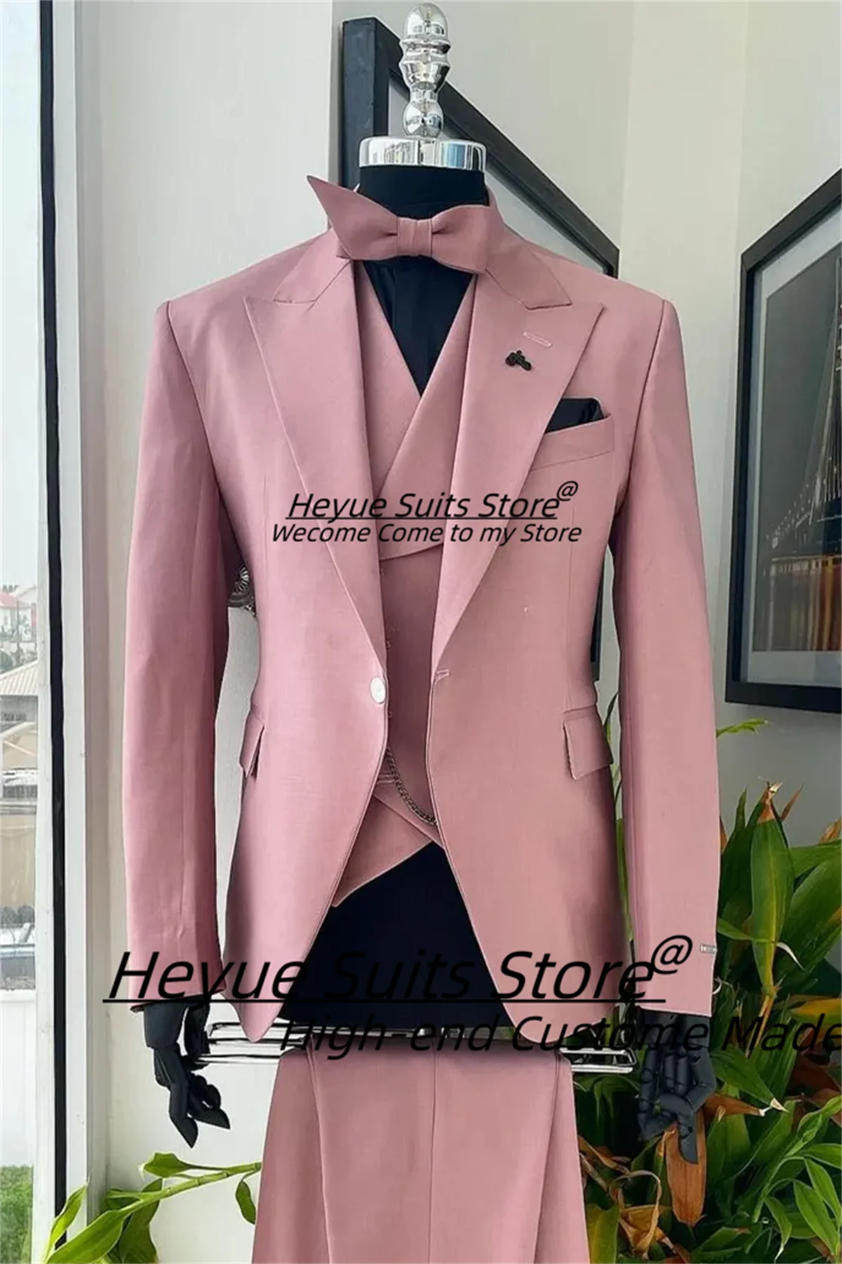 Elegant Pink High-end Men Suits Slim Fit Peak Lapel Groom Wedding Tuxedos 3 Pieces Sets Business Male Blazers Costume Homme
Elegant Pink High-end Men Suits Slim Fit Peak Lapel Groom Wedding Tuxedos 3 Pieces Sets Business Male Blazers Costume Homme