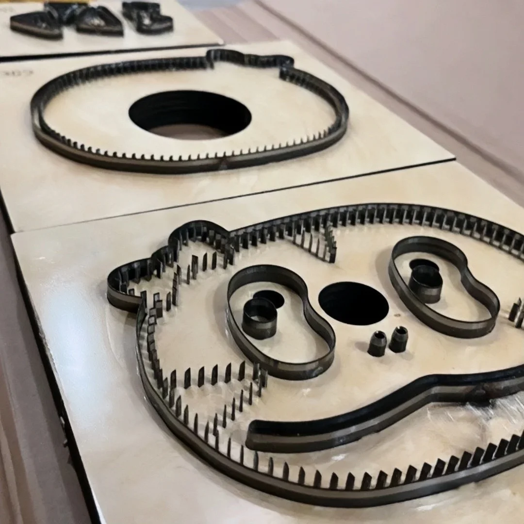 custom faça de corte flores faça de corte scrapbook metal faça de corte scrapbook metal faca de corte scrapbook metal caixa
custom faça de corte flores faça de corte scrapbook metal faça de corte scrapbook metal faca de corte scrapbook metal caixa