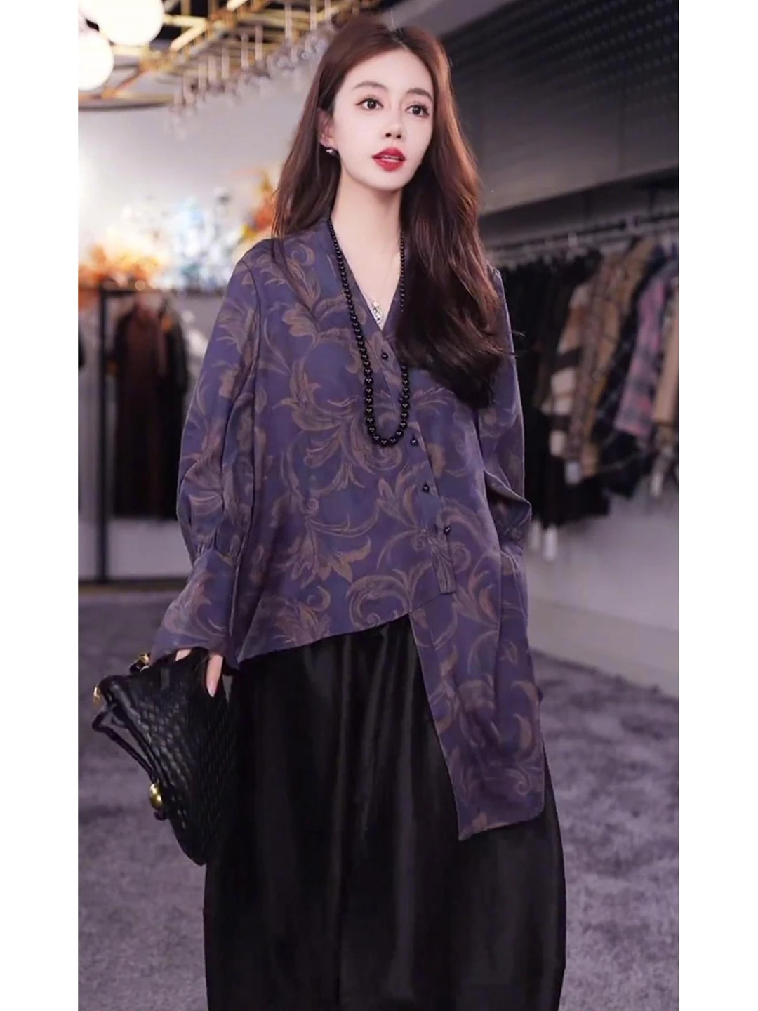 New Chinese Style National Trend Design Purple Print Shirt Top Age Reduction Beautiful Early Autumn New Arrival Women's Casua...
New Chinese Style National Trend Design Purple Print Shirt Top Age Reduction Beautiful Early Autumn New Arrival Women's Casua...