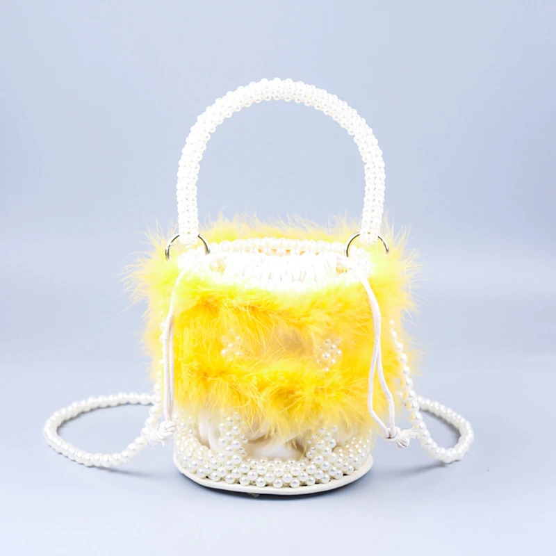 Winter Fashion Pearl Yellow Wool Bucket Hollow Out Handle Beaded Bucket Small Hand Woven Messenger Crossbody Party Handbag
Winter Fashion Pearl Yellow Wool Bucket Hollow Out Handle Beaded Bucket Small Hand Woven Messenger Crossbody Party Handbag