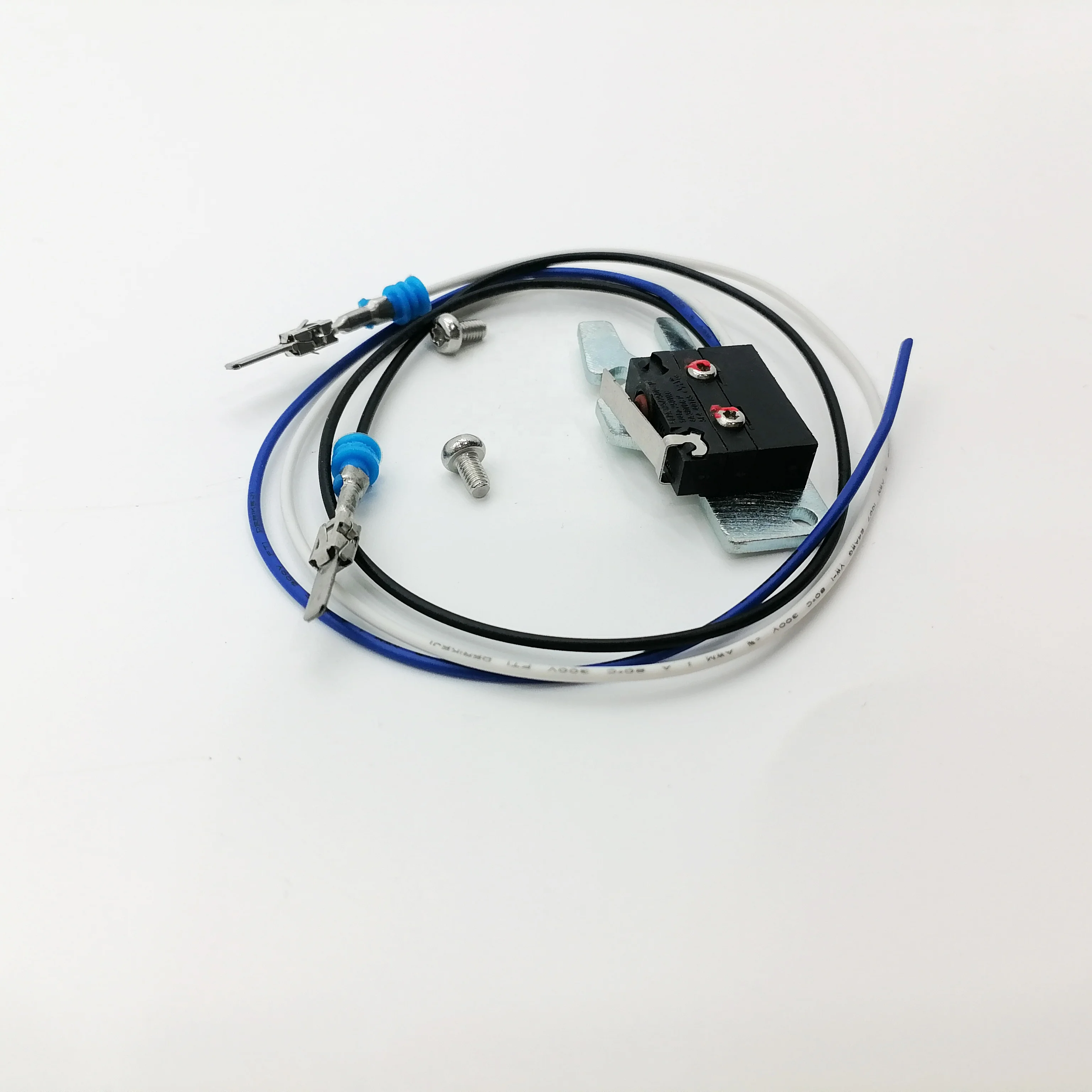 Micro Switch 51103982, Suitable for Jungheinrich Forklift Parts
Micro Switch 51103982, Suitable for Jungheinrich Forklift Parts