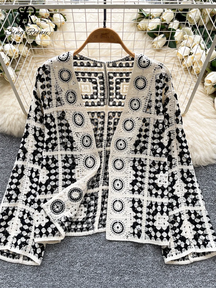Vintage Boho Loose Plaid Cardigans Female Long Sleeves Hook Flower Hollow Tops 2025 Vacation Sunscreen Casual Shirt
Vintage Boho Loose Plaid Cardigans Female Long Sleeves Hook Flower Hollow Tops 2025 Vacation Sunscreen Casual Shirt
