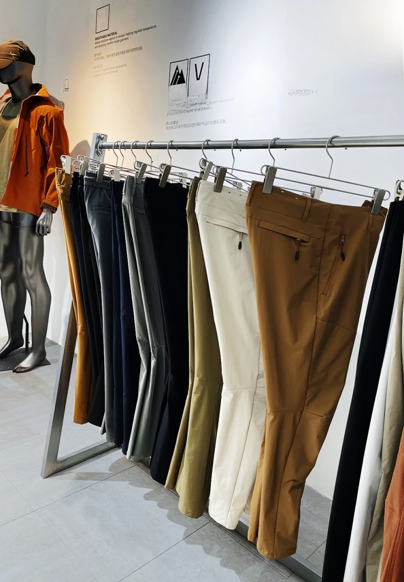 Легкие мужские брюки Softell для активного отдыха, повседневные, свободного кроя, с низкой талией, длинные, модные, городские, стильные, весна-лето
Легкие мужские брюки Softell для активного отдыха, повседневные, свободного кроя, с низкой талией, длинные, модные, городские, стильные, весна-лето