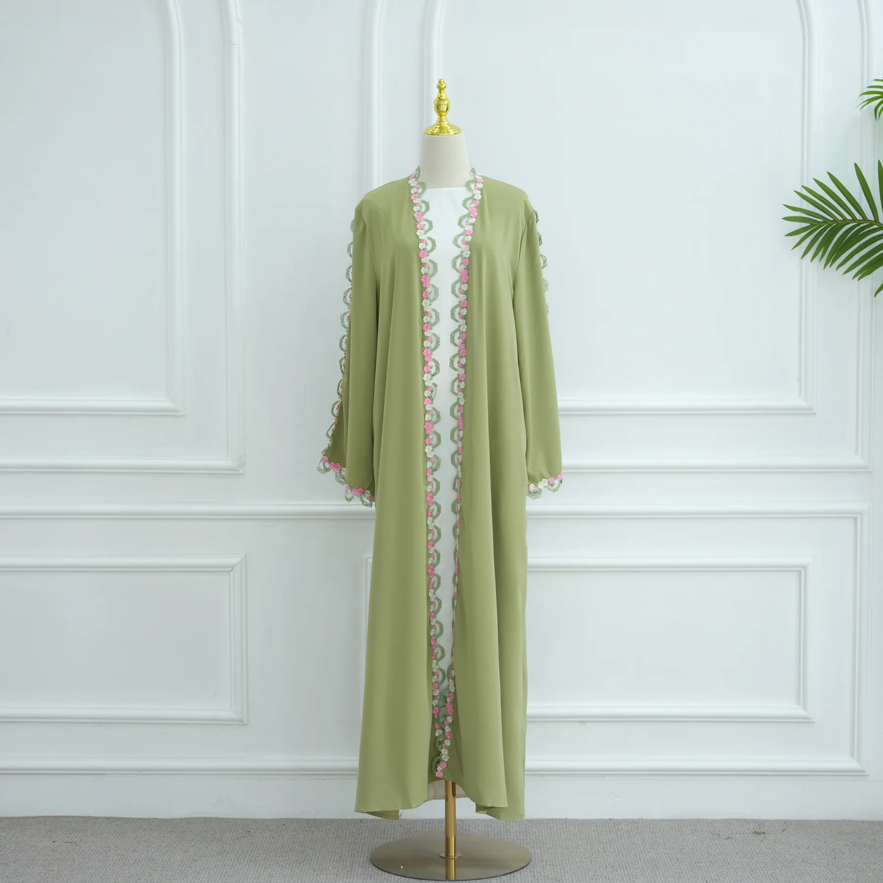 New Women Muslim Dress Long Cardigan Embroidery Open Abaya Dubai Kimono Jalabiya Eid Ramadan Caftan Kebaya Marocain Femme Robe
New Women Muslim Dress Long Cardigan Embroidery Open Abaya Dubai Kimono Jalabiya Eid Ramadan Caftan Kebaya Marocain Femme Robe