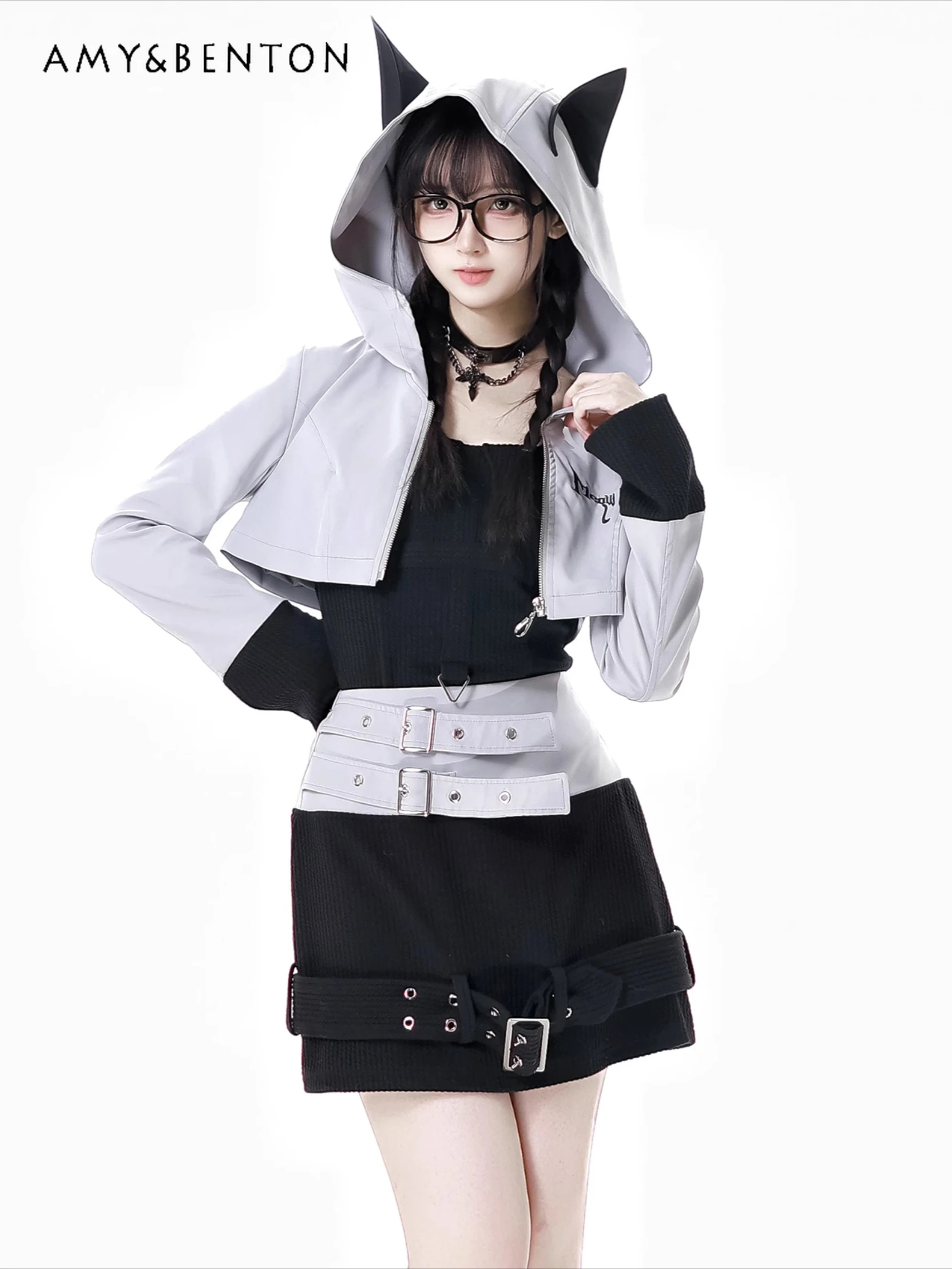 Preppy Style Sweet Cool Girl Subculture Skirt Sets Y2K Splicing Color Hooded Mini Dress Short Coat Gothic Two Piece Sets Women
Preppy Style Sweet Cool Girl Subculture Skirt Sets Y2K Splicing Color Hooded Mini Dress Short Coat Gothic Two Piece Sets Women