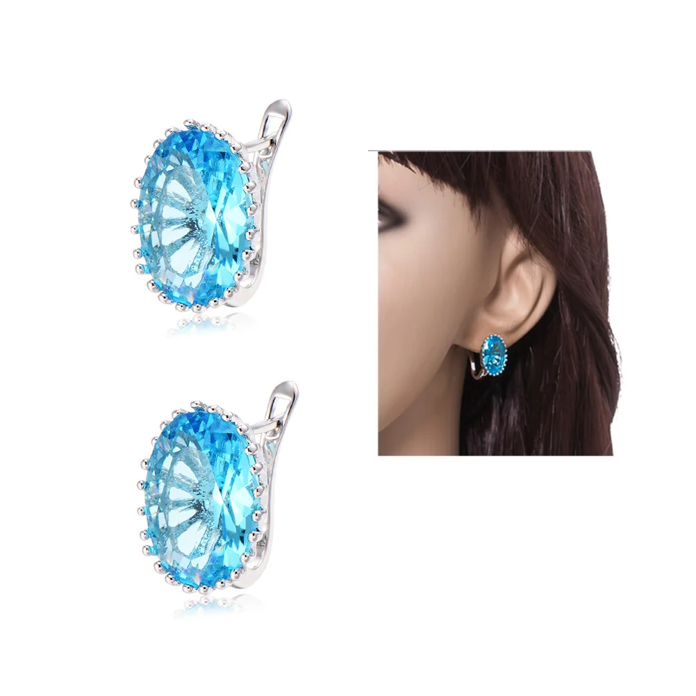 1Pair Women Earrings Simple Stylish Three-dimensional Zircon Hollow out Ear Rings (Sky Blue)
1Pair Women Earrings Simple Stylish Three-dimensional Zircon Hollow out Ear Rings (Sky Blue)