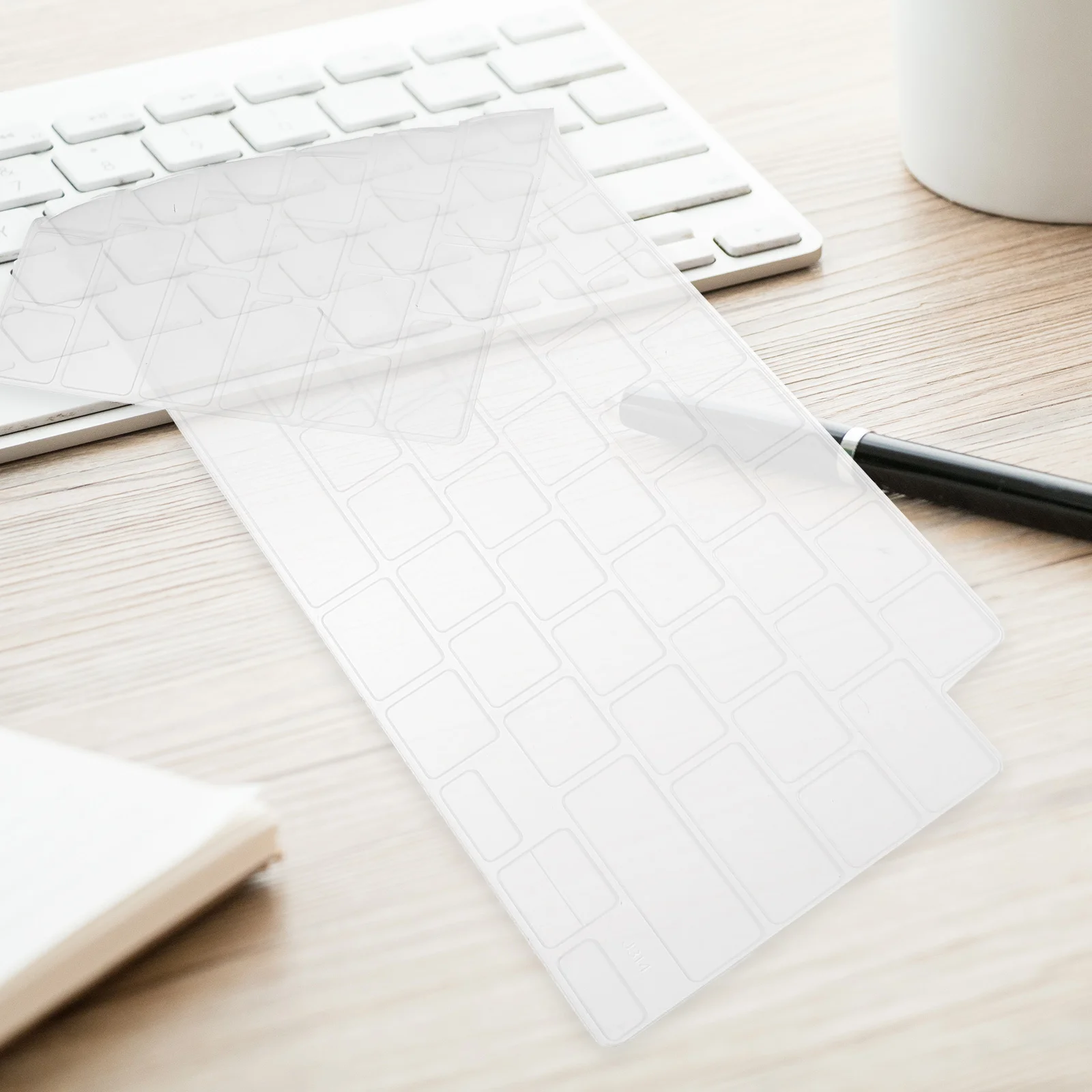 Силиконовый чехол для клавиатуры для Air M2 15,3 дюйма, аксессуар для ноутбука, без остатков отпечатков пальцев, хорошая воздухопроницаемость, длительный вид
Силиконовый чехол для клавиатуры для Air M2 15,3 дюйма, аксессуар для ноутбука, без остатков отпечатков пальцев, хорошая воздухопроницаемость, длительный вид