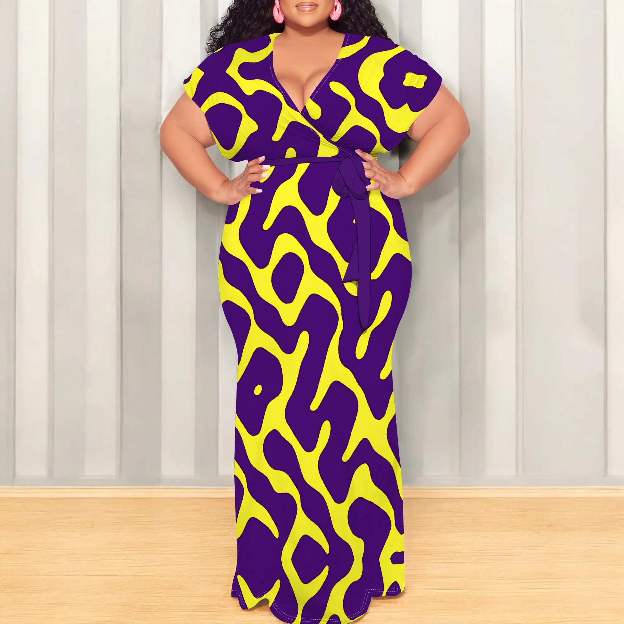 Plus Size Abstract Print V Neck Maxi Dress for Women Yellow Purple Graphic Summer Look
Plus Size Abstract Print V Neck Maxi Dress for Women Yellow Purple Graphic Summer Look