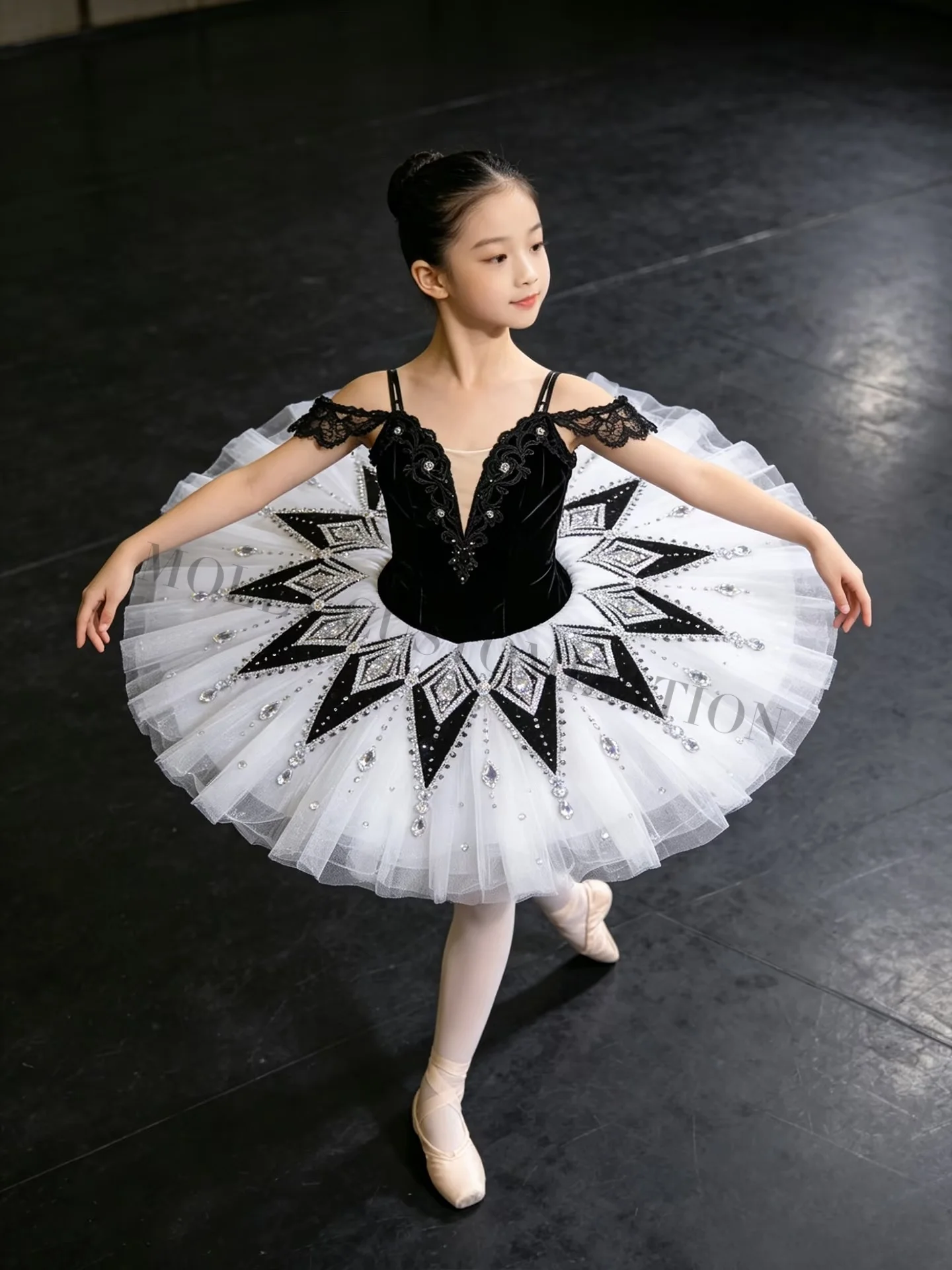 High-end new customized classic million clown variations ballet competition performance TUTU skirt for adults and children
High-end new customized classic million clown variations ballet competition performance TUTU skirt for adults and children