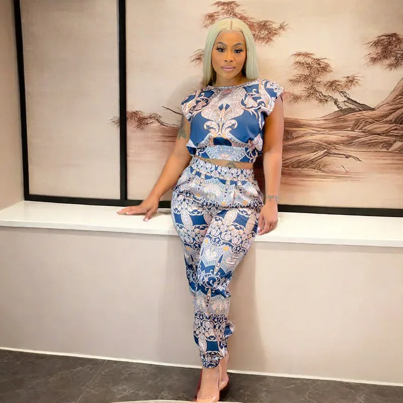 Sleeveless Printed Two-piece Set Independent Station Strap, Casual Small Fragrant Style Set Fashion Spring Summer New Women's
Sleeveless Printed Two-piece Set Independent Station Strap, Casual Small Fragrant Style Set Fashion Spring Summer New Women's