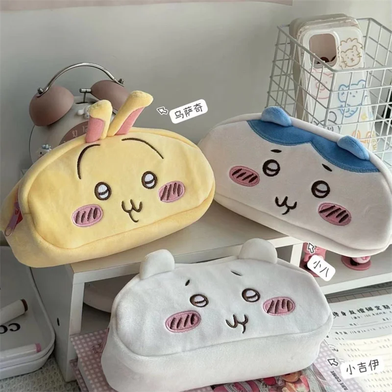 Anime Cute Chiikawa Plush Stationery Box Kawaii Usagi Hachiware Student Large Capacity Cartoon Stationery Bag Birthday Gifts
Anime Cute Chiikawa Plush Stationery Box Kawaii Usagi Hachiware Student Large Capacity Cartoon Stationery Bag Birthday Gifts