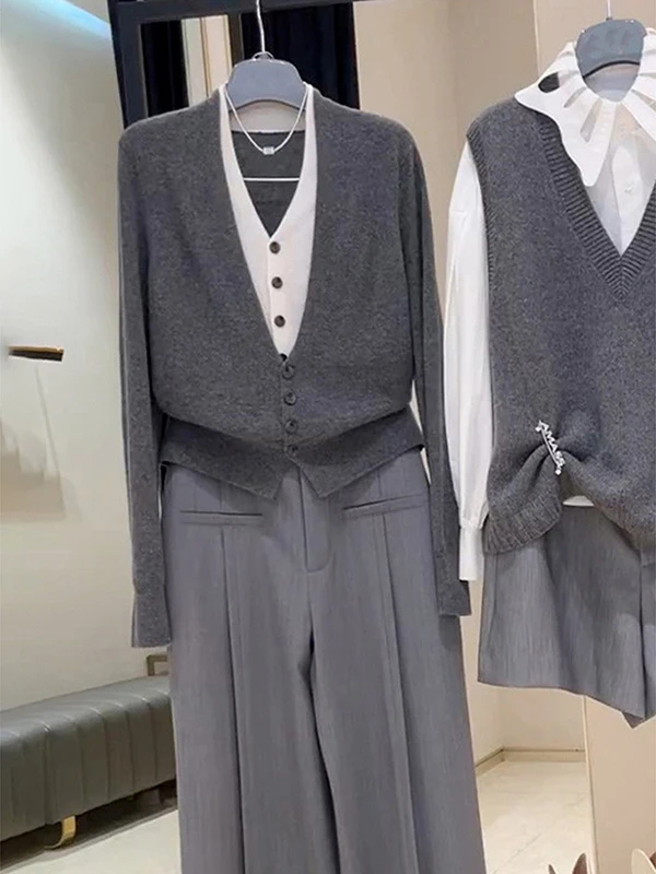 Large Size Knitted Open Cardigan Outerwear Women's Spring Autumn Winter Fashionable Sweater Top Layered Style Commute Style
Large Size Knitted Open Cardigan Outerwear Women's Spring Autumn Winter Fashionable Sweater Top Layered Style Commute Style