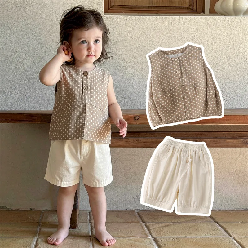 2026 children's polka dot vest summer new fashionable and casual two-piece set for infants and young children
2026 children's polka dot vest summer new fashionable and casual two-piece set for infants and young children