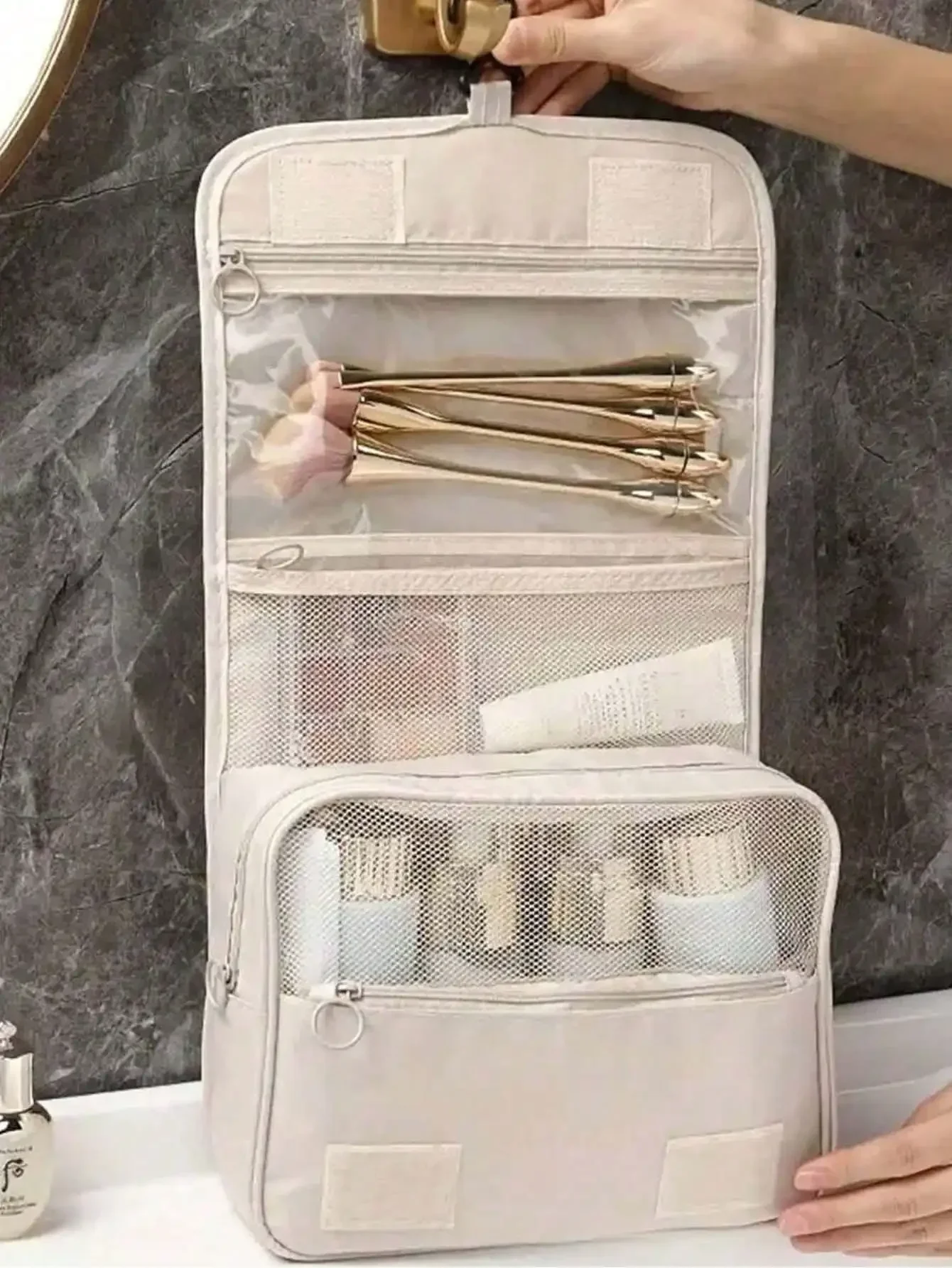 1pc Hanging Toiletry Bag With Hook, Portable Travel Organizer For Business Trip, Foldable Cosmetic Bag With Handle, For Makeup T
1pc Hanging Toiletry Bag With Hook, Portable Travel Organizer For Business Trip, Foldable Cosmetic Bag With Handle, For Makeup T