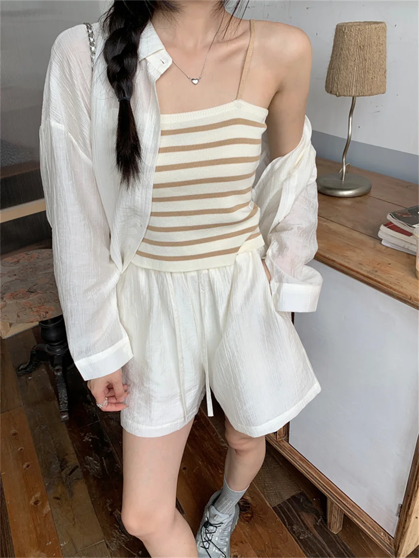 Alien Kitty Fashon Casual Women Shirts Chic Gentle High Street Solid Gentle 2024 Tank Tops New Summer Wide Leg Loose Shorts
Alien Kitty Fashon Casual Women Shirts Chic Gentle High Street Solid Gentle 2024 Tank Tops New Summer Wide Leg Loose Shorts