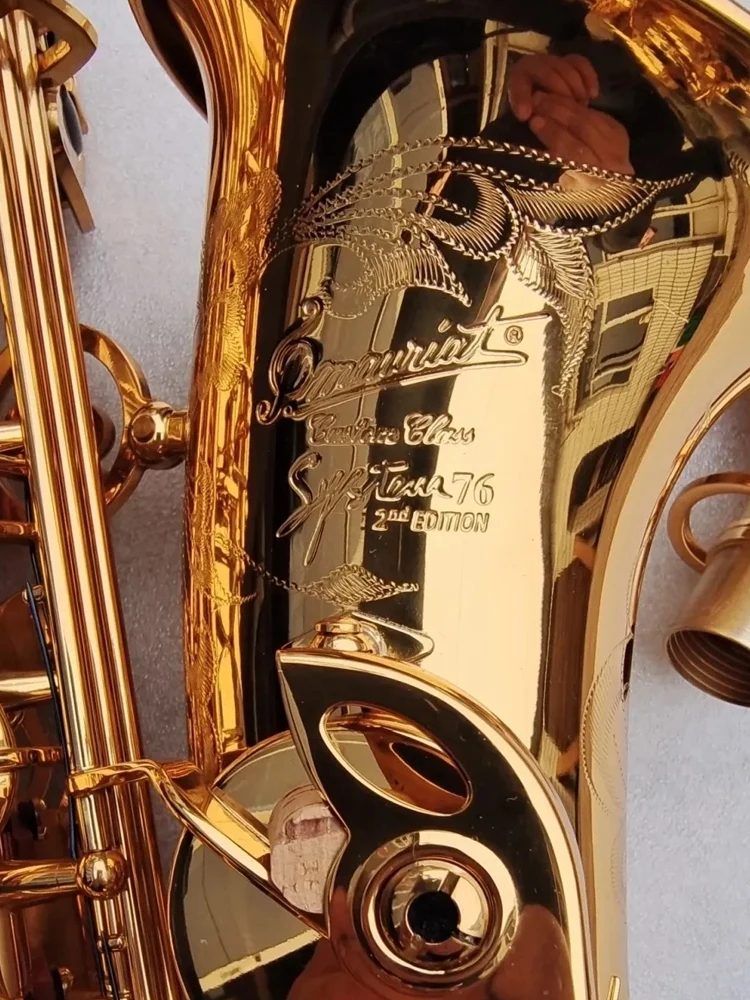 High-Quality 76 Eb Lacquered Gold Brass Alto Saxophone with Hand-Carved Patterns Jazz Instrument
High-Quality 76 Eb Lacquered Gold Brass Alto Saxophone with Hand-Carved Patterns Jazz Instrument