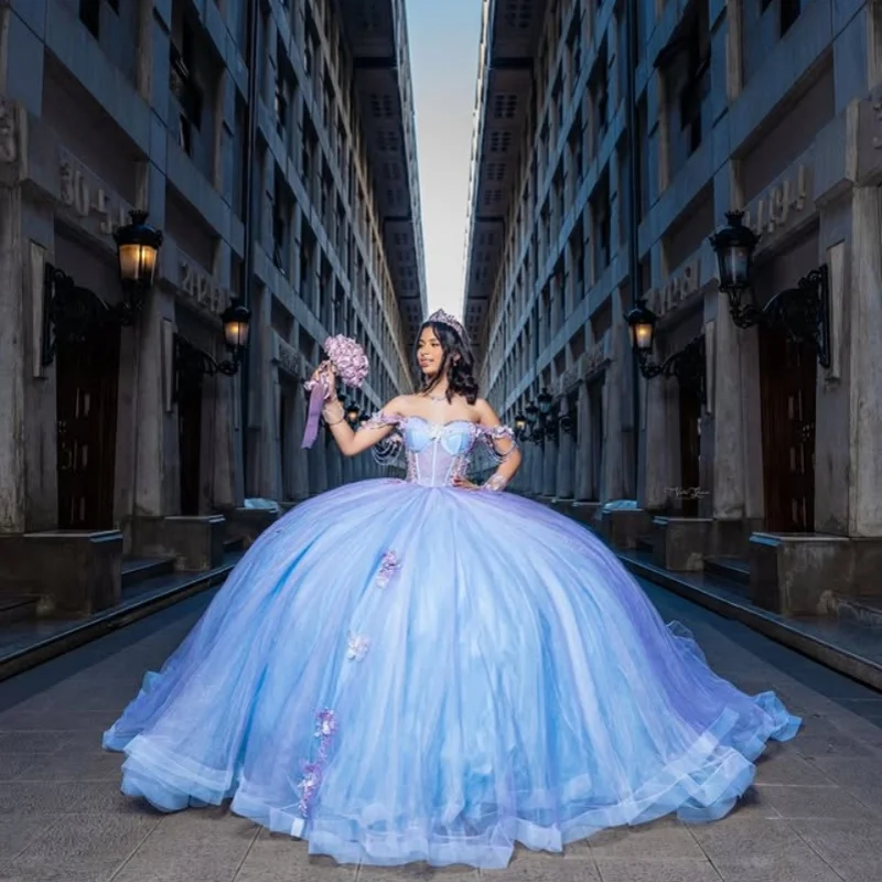 Customized Lavender Quinceanera Dresses Off the Shoulder Tull applique 3D flower Long tail Lace Vestido De 15 Quinceanera
Customized Lavender Quinceanera Dresses Off the Shoulder Tull applique 3D flower Long tail Lace Vestido De 15 Quinceanera