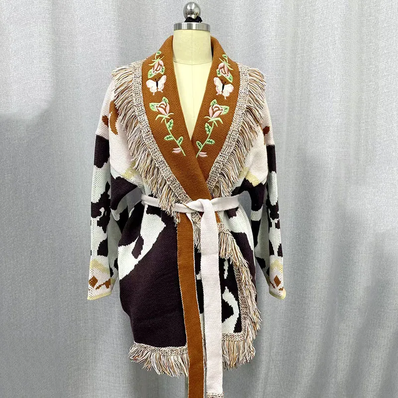 Women's Jacquard Fringe Cardigan, Fashionable Vintage Wool Blend Knit Jacket, High-Quality Top, Winter, New Arrival, 2025
Women's Jacquard Fringe Cardigan, Fashionable Vintage Wool Blend Knit Jacket, High-Quality Top, Winter, New Arrival, 2025