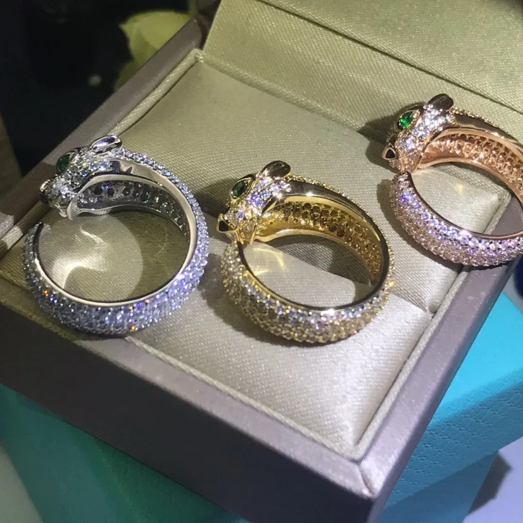 The 2025 new Kajia CNC high version full diamond leopard head ring for women is a fashionable and versatile high-end ring with a
The 2025 new Kajia CNC high version full diamond leopard head ring for women is a fashionable and versatile high-end ring with a