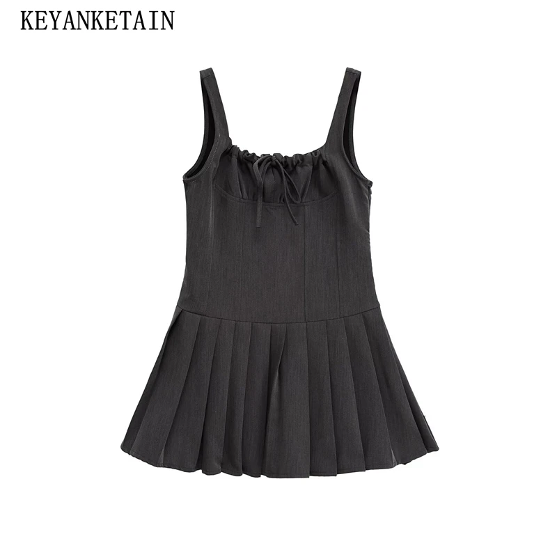 KEYANKETIAN Bow Decoration Square Collar Sleeveless Mini Dress Y2K Summer New Women's Side Zipper Slim Dark Grey Pleated Dress
KEYANKETIAN Bow Decoration Square Collar Sleeveless Mini Dress Y2K Summer New Women's Side Zipper Slim Dark Grey Pleated Dress