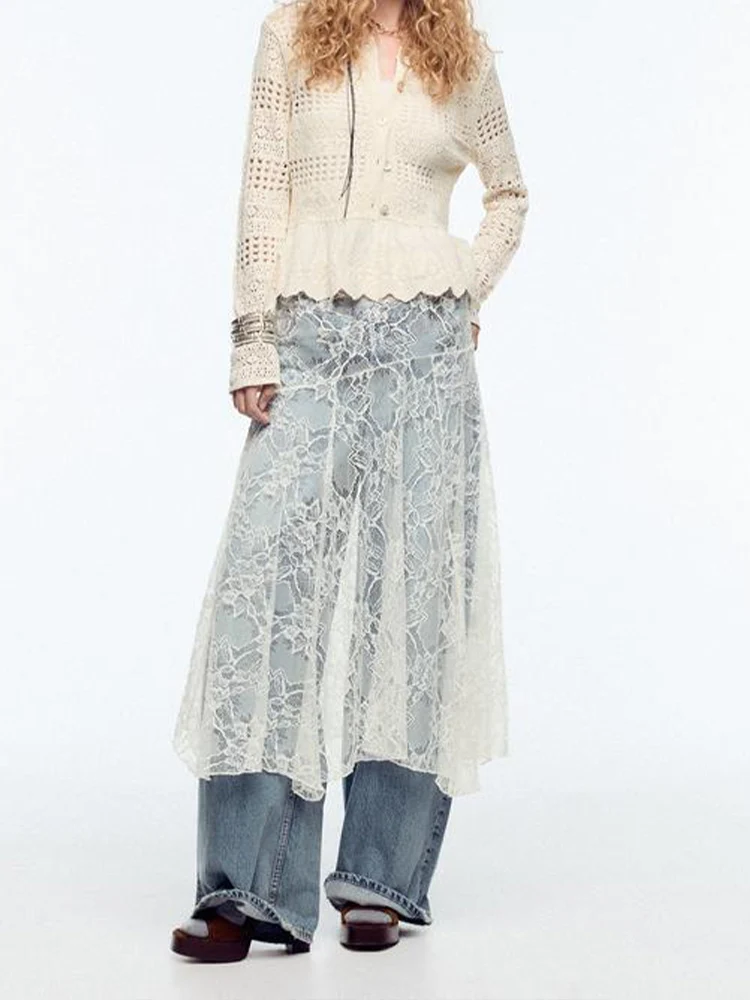 European and American retro autumn new women's mesh jacquard round neck long-sleeved knitted sweater female splicing small jacke
European and American retro autumn new women's mesh jacquard round neck long-sleeved knitted sweater female splicing small jacke
