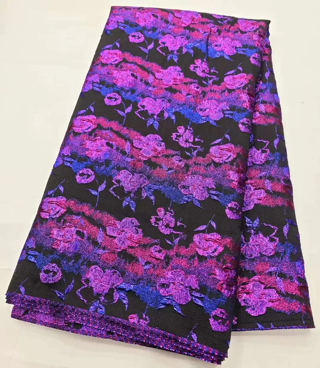 2025 High Quality African Fabric Lace New Design Brocade Jacquard Lace Fabric French Lace Fabric for Women Wedding Dress AH0253
2025 High Quality African Fabric Lace New Design Brocade Jacquard Lace Fabric French Lace Fabric for Women Wedding Dress AH0253