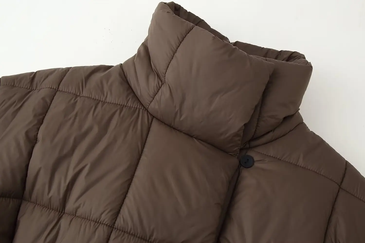 HH Female Winter Casual Long Sleeves Jackets Solid Pockets Lace-Up Decoration Single Breasted Woman Fashion High Collar Coats
HH Female Winter Casual Long Sleeves Jackets Solid Pockets Lace-Up Decoration Single Breasted Woman Fashion High Collar Coats