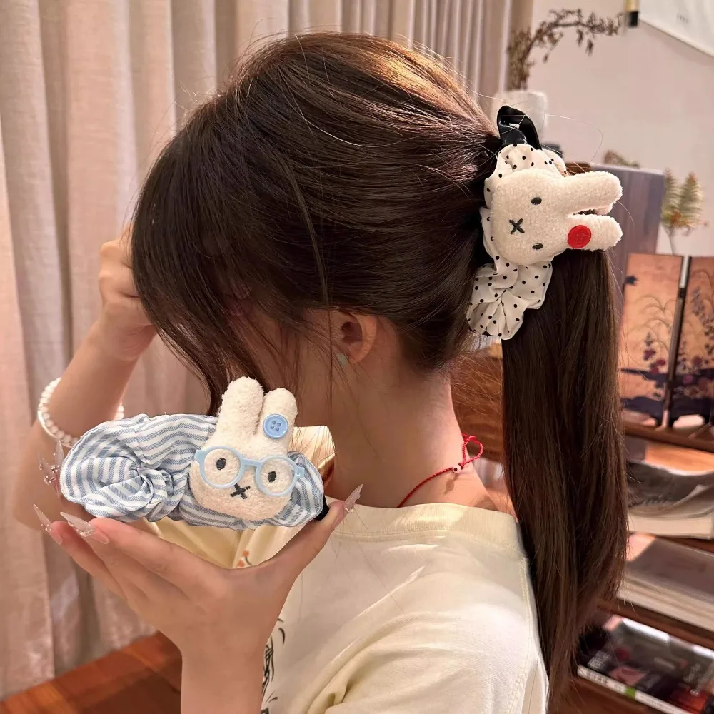 Miffy Double-sided Cartoon Rabbit Back Head Bun Clip Fashion Cute Kawaii Women Hair Accessory Daily Wear Hair Styling Clip Gift
Miffy Double-sided Cartoon Rabbit Back Head Bun Clip Fashion Cute Kawaii Women Hair Accessory Daily Wear Hair Styling Clip Gift